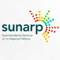 SUNARP: Superintendencia Nacional de los Registros Públicos, es una institución pública de Perú encargada de administrar y mantener los registros públicos en el país. Fue creada con el propósito de garantizar la seguridad jurídica y transparencia en las transacciones comerciales, inmobiliarias y registrales. FUNCIONES: Registro de Propiedad: Se encarga de inscribir y mantener la información sobre la propiedad de bienes muebles e inmuebles, como terrenos, casas, vehículos, entre otros. Registro Mercantil: Lleva el registro de las empresas y sociedades comerciales, así como de sus actos y contratos. Registro de Personas: Registra información relacionada con el estado civil de las personas.